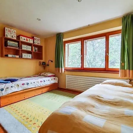 Feriehus Quiet, Spacious House Near The Center *