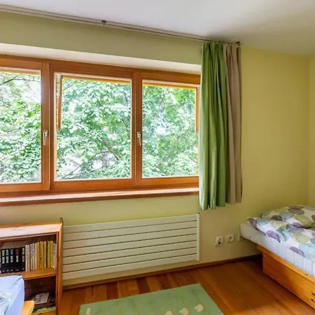 Quiet, Spacious House Near The Center Feriehus *